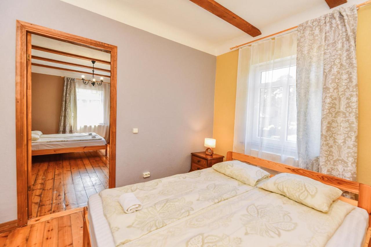 Villa Victoria Ventspils Buitenkant foto