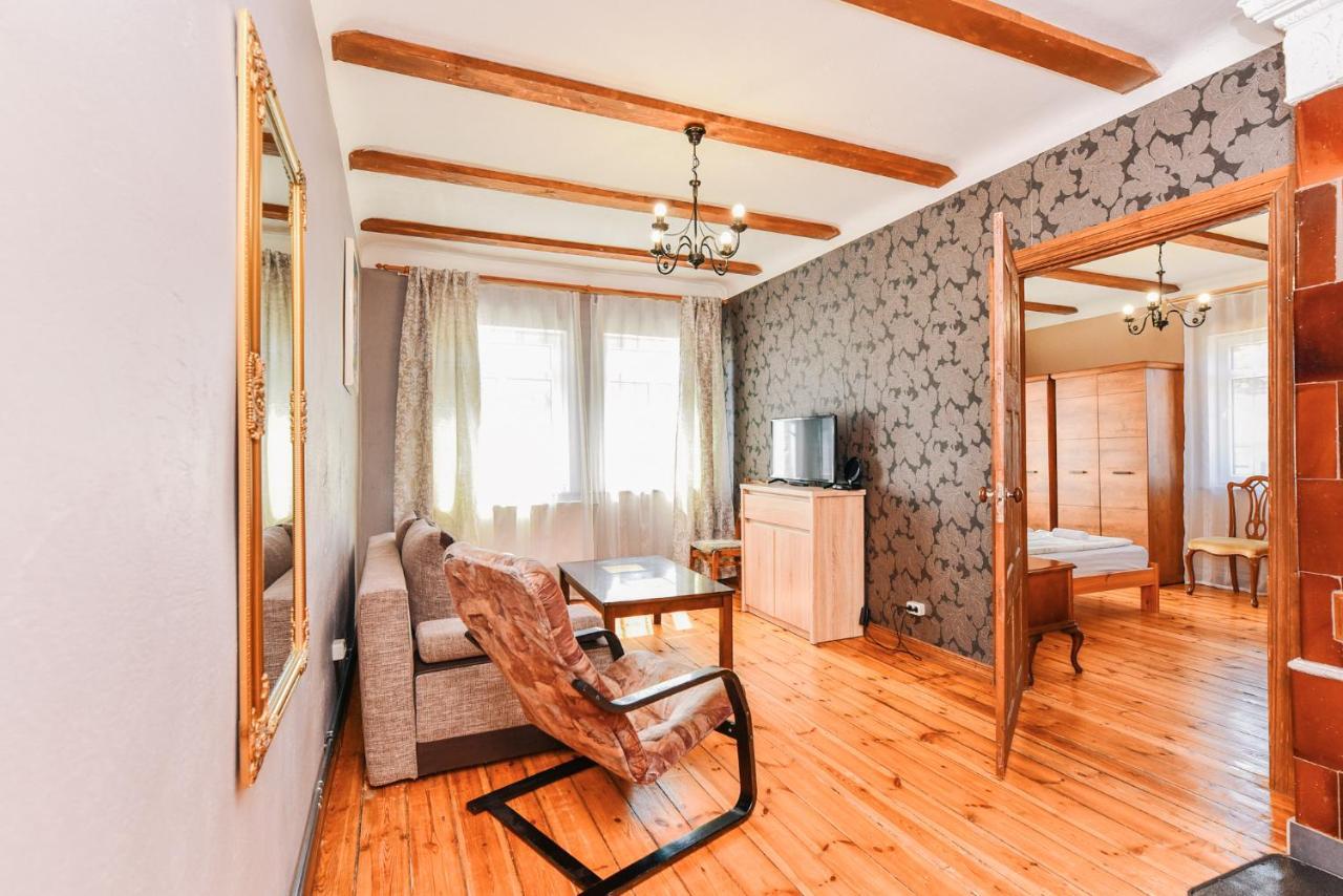 Villa Victoria Ventspils Buitenkant foto