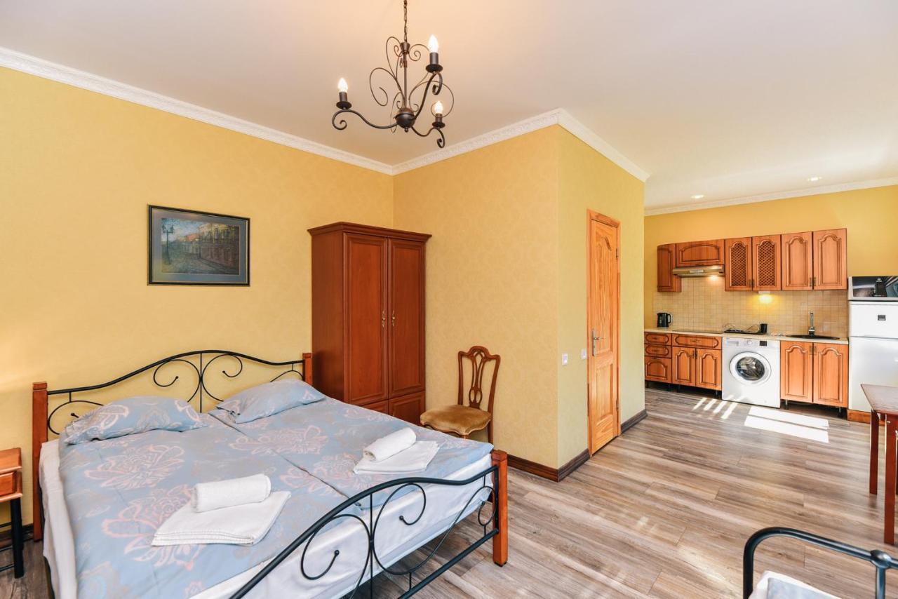 Villa Victoria Ventspils Buitenkant foto