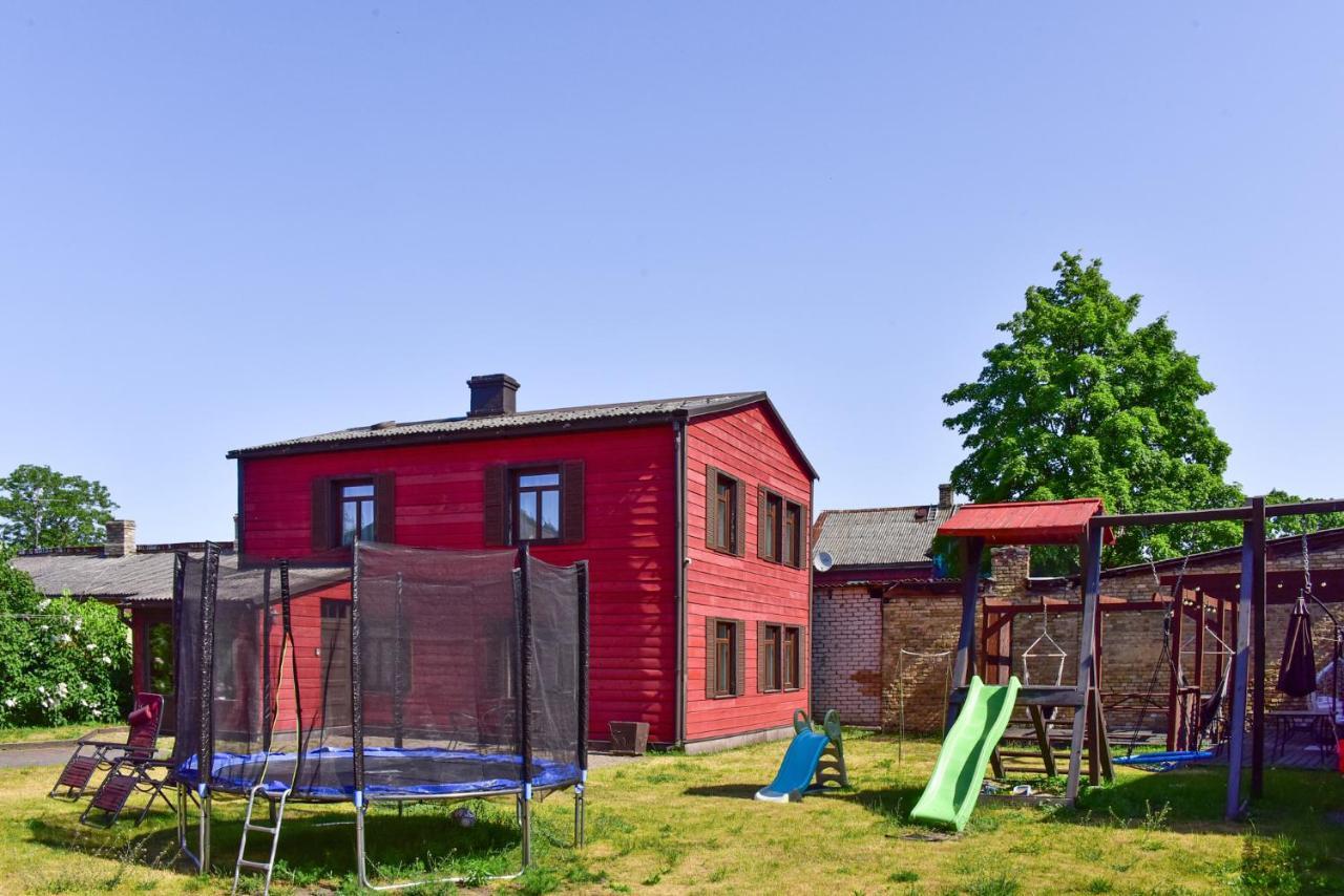 Villa Victoria Ventspils Buitenkant foto
