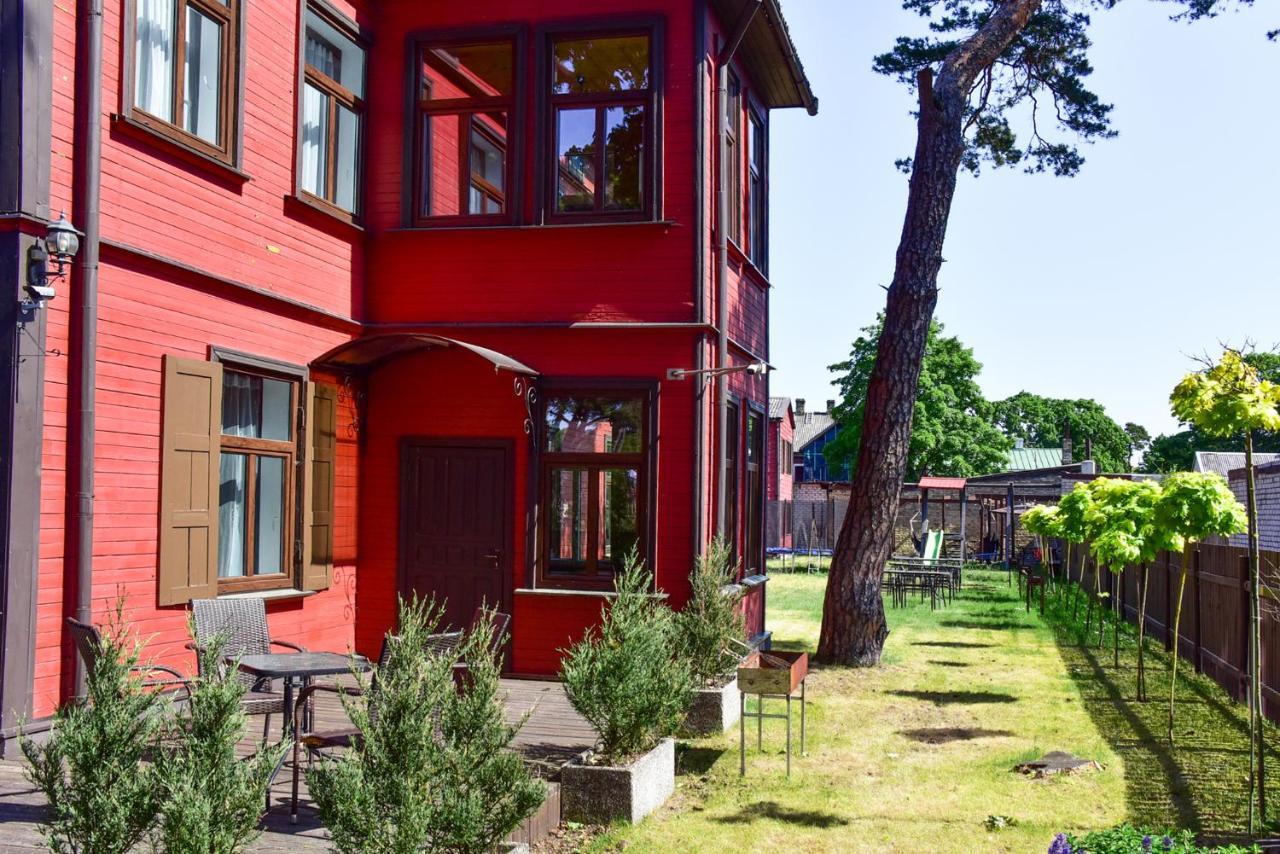 Villa Victoria Ventspils Buitenkant foto