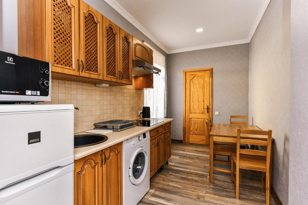 Villa Victoria Ventspils Buitenkant foto