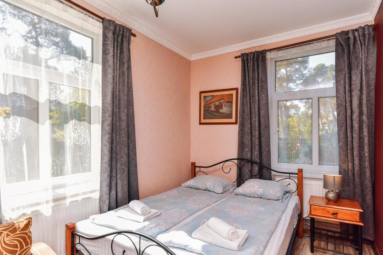 Villa Victoria Ventspils Buitenkant foto