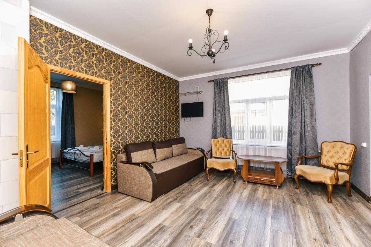 Villa Victoria Ventspils Buitenkant foto