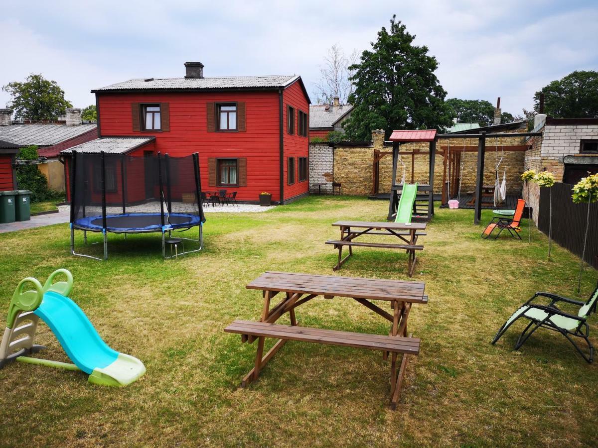 Villa Victoria Ventspils Buitenkant foto
