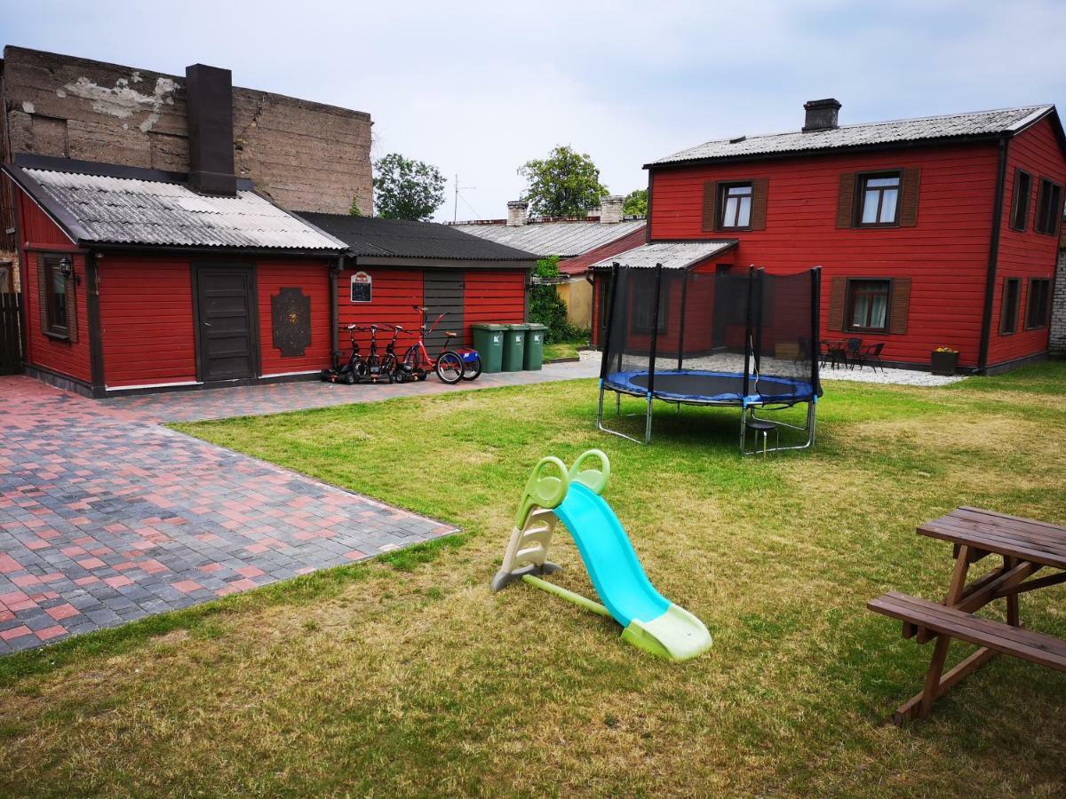 Villa Victoria Ventspils Buitenkant foto